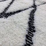 Decorated white Berber rug 270cm x 150cm
