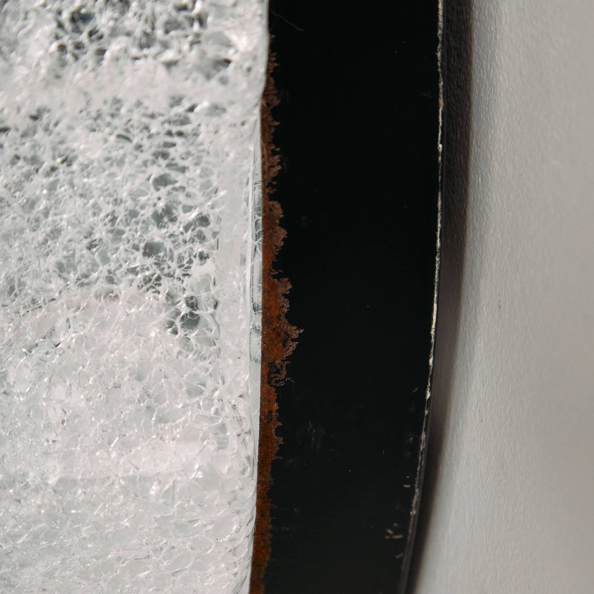 Wall light in metal and plastic