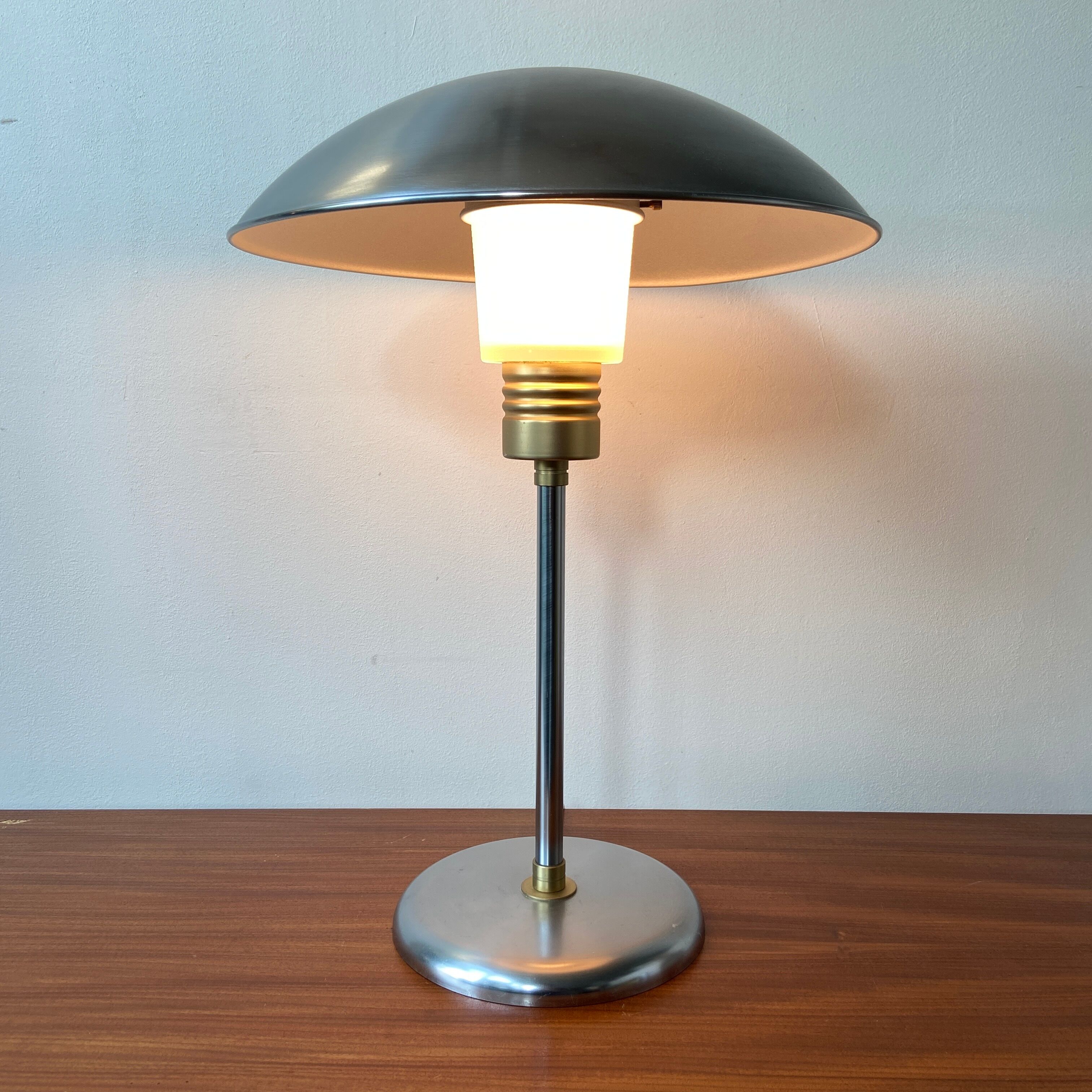 Vintage Ikea 1980s table lamp Ufo model B0208