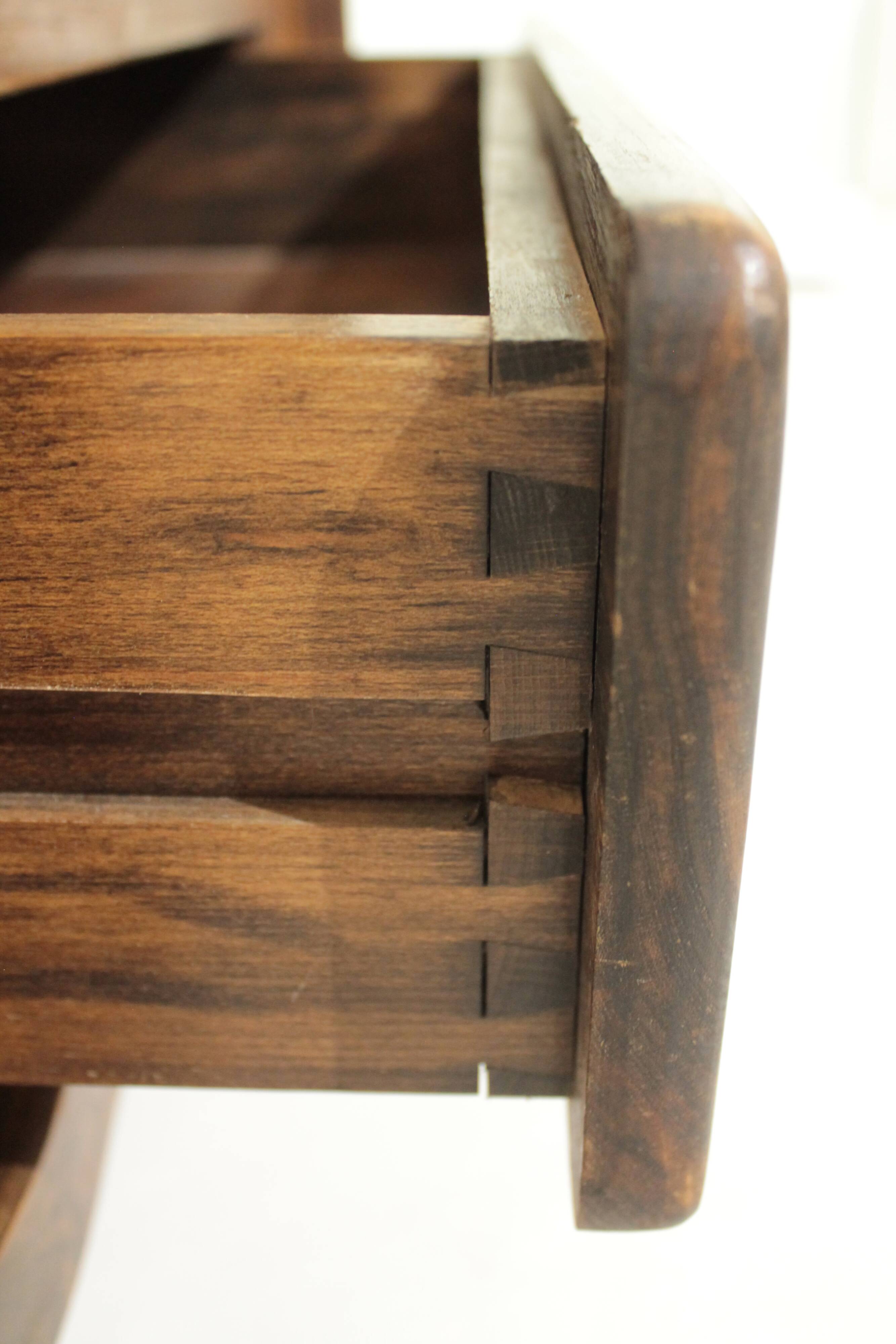 Commode brutaliste en orme Aranjou - Année 60