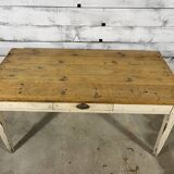Farm table
