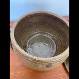Stoneware pot
