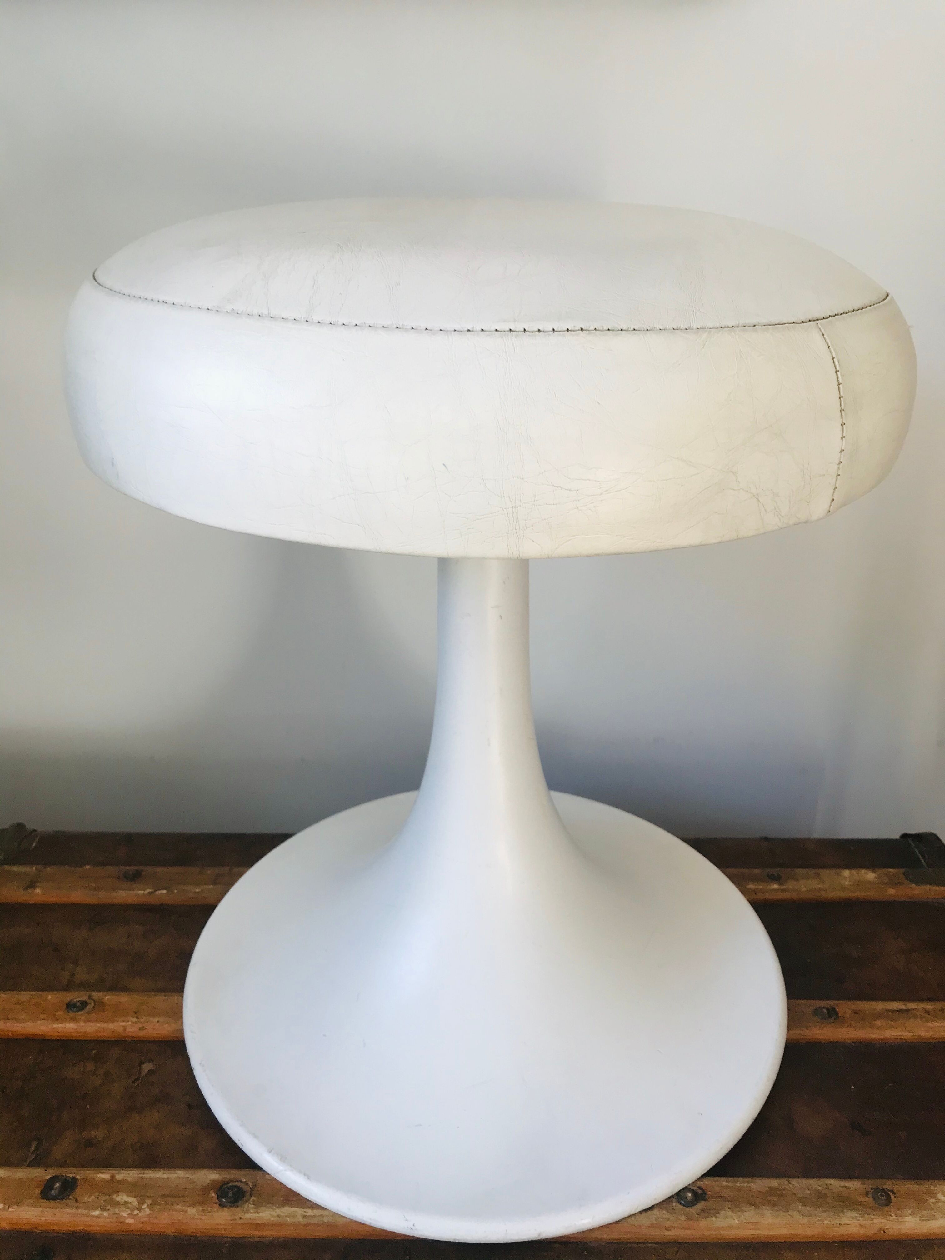 Tabouret tulipe années 60