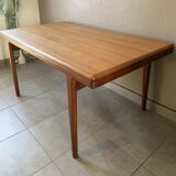 Table scandinave en teck par johannes andersen à rallonges papillon des années 60