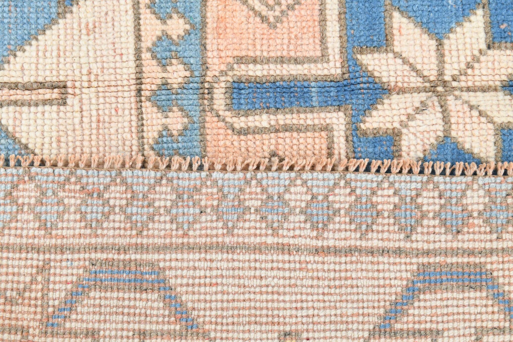 6x10 Salmon & Blue Comtemporary Vintage Rug, 194x297Cm