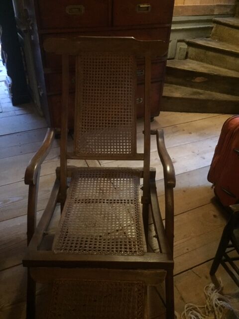 former canne liner lounge chair