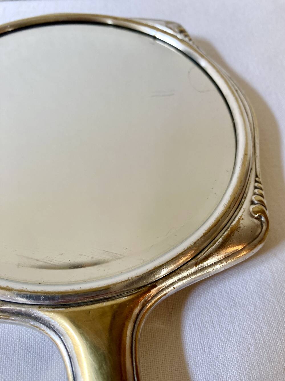 Art Deco hand mirror in silvered metal and bevelled glass – Circa 1930