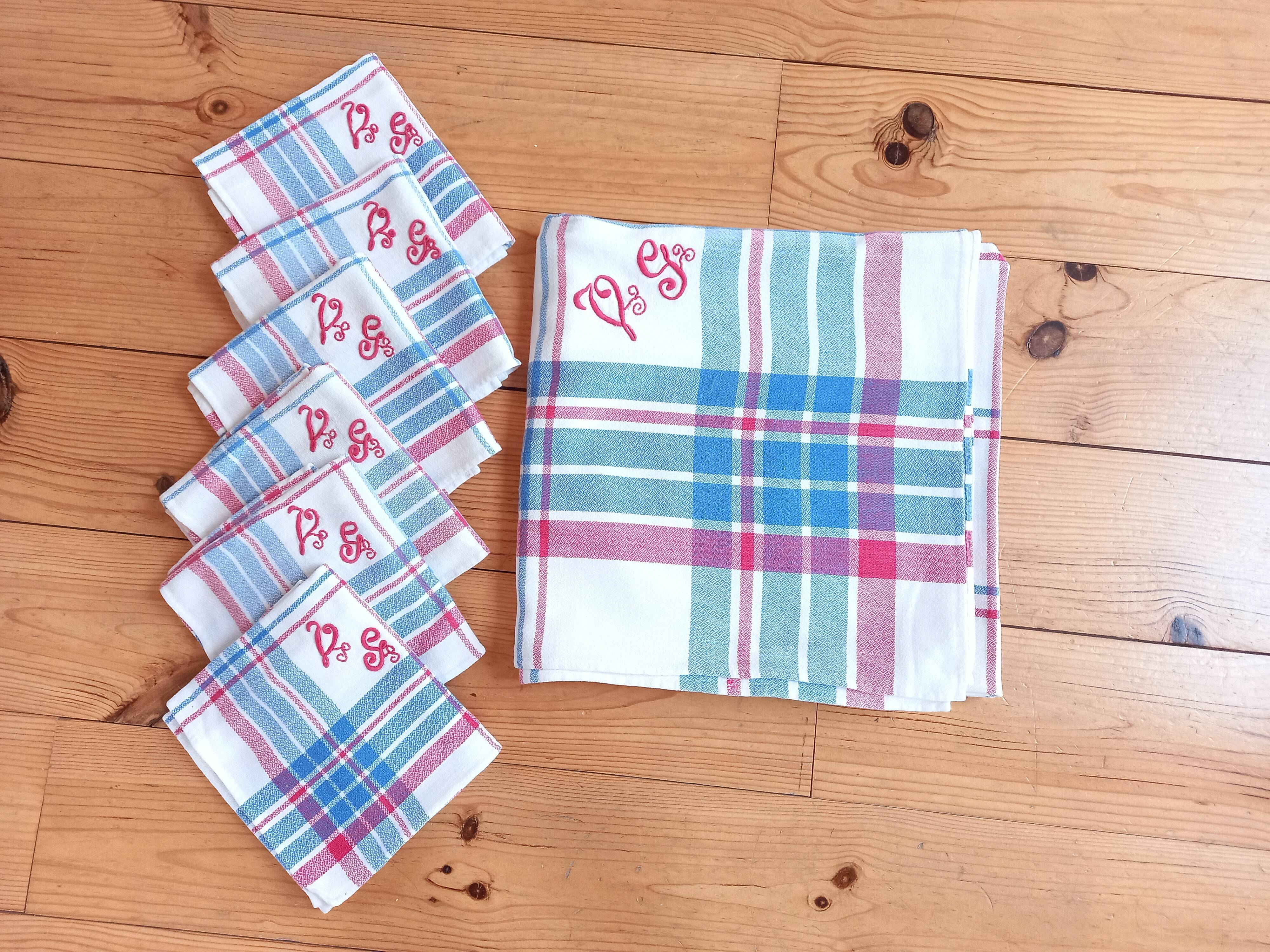 Nappe campagne chic et ses 6 serviettes monogrammées vg