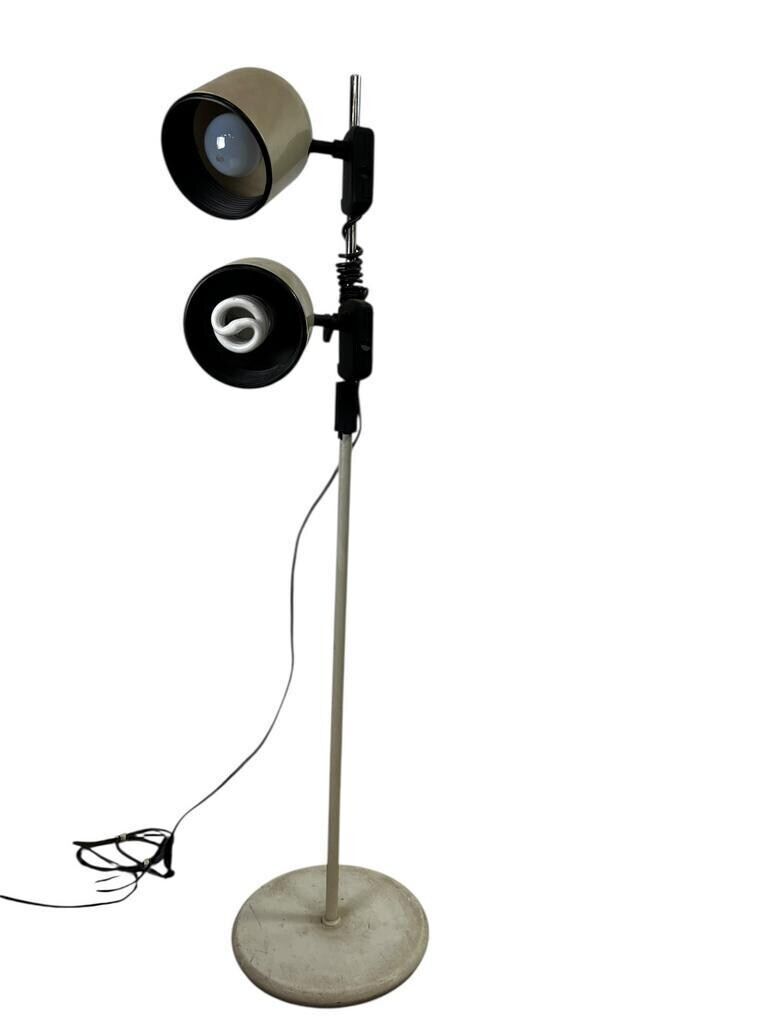 Vintage space-style floor lamp with 2 spots.