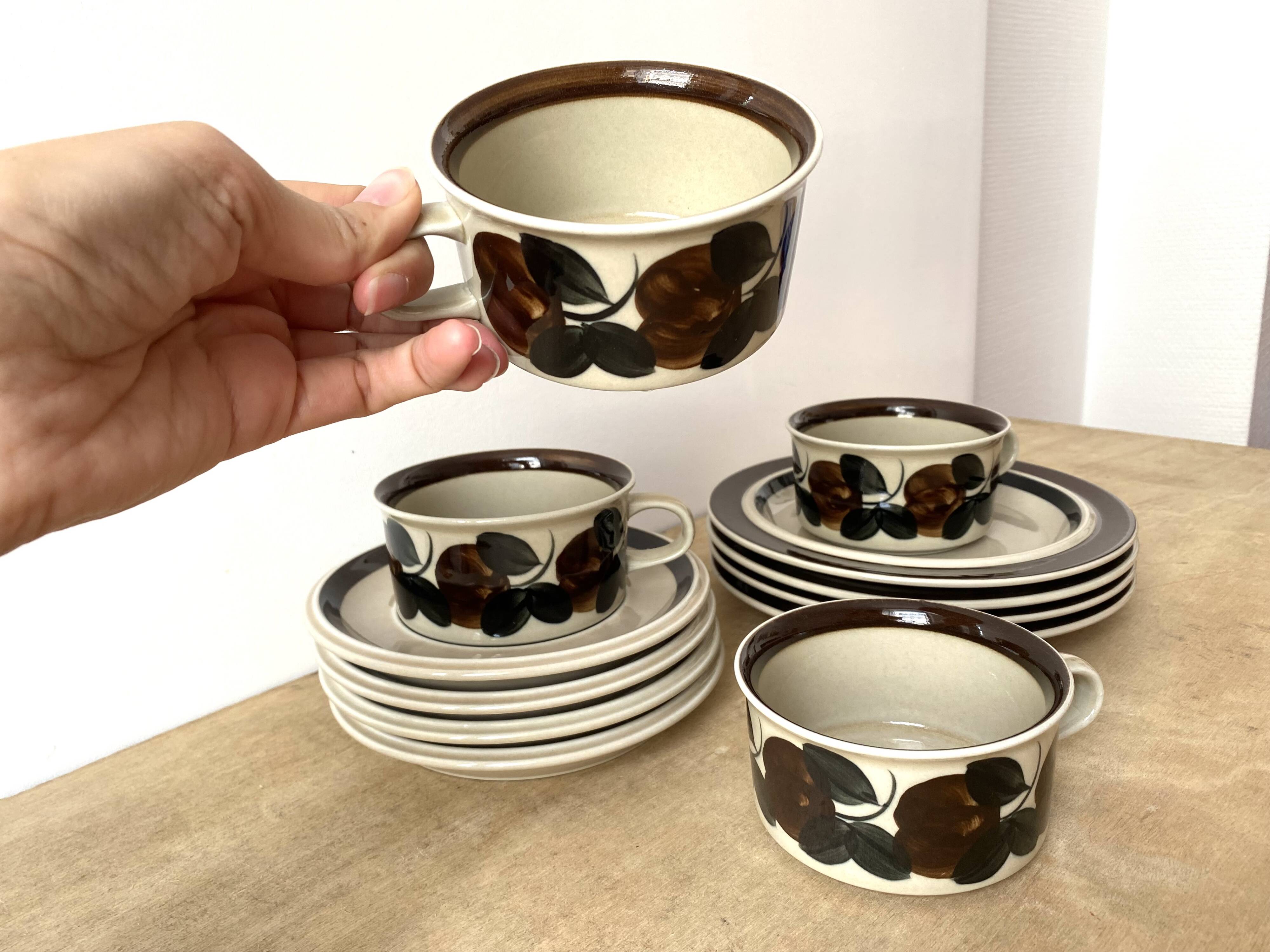 Service of 4 RUIJA Arabia Finland tea cups 70s, vintage ceramic cups