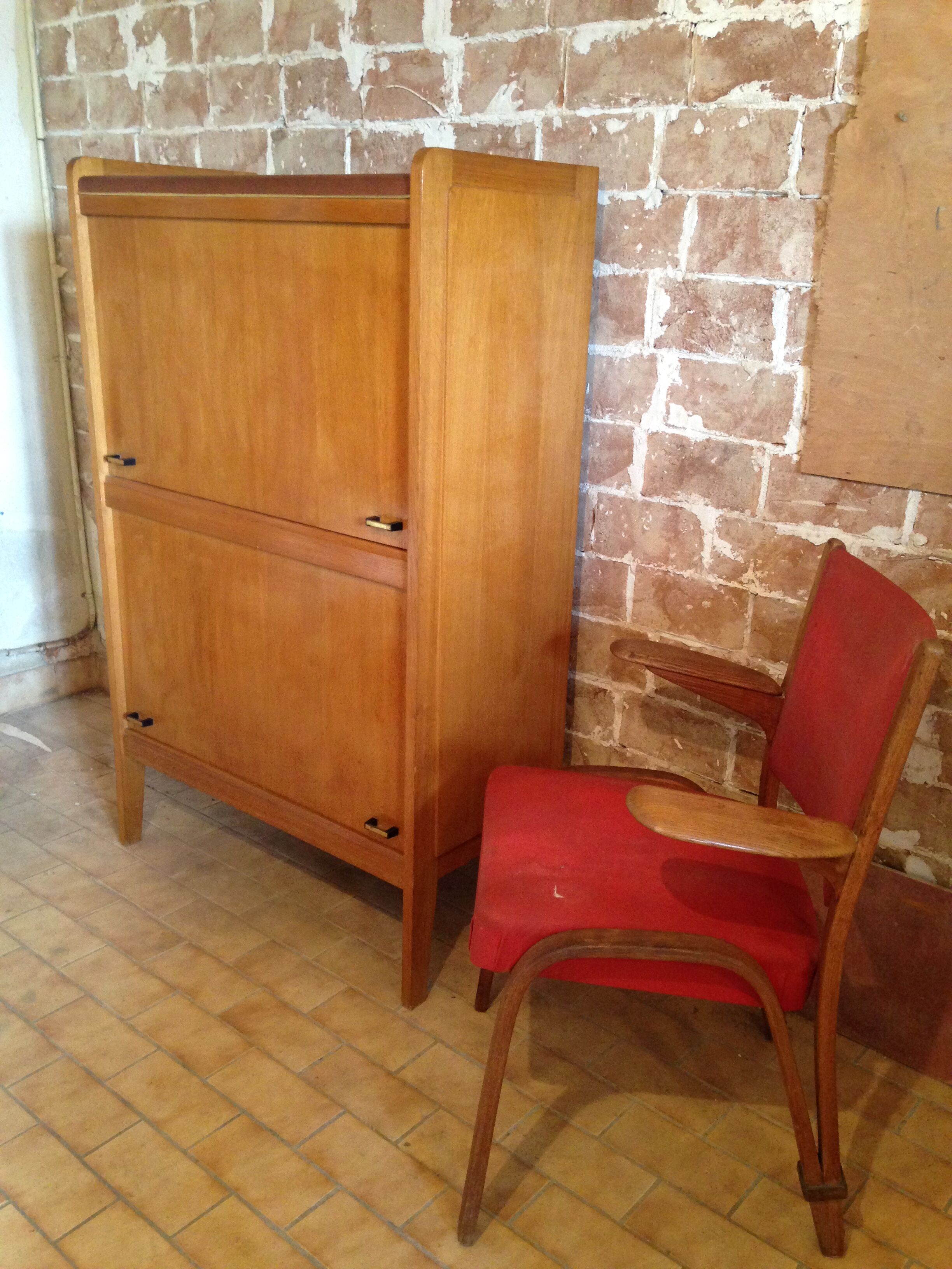 Furniture storage year 50 wood and skai has 16 compartments