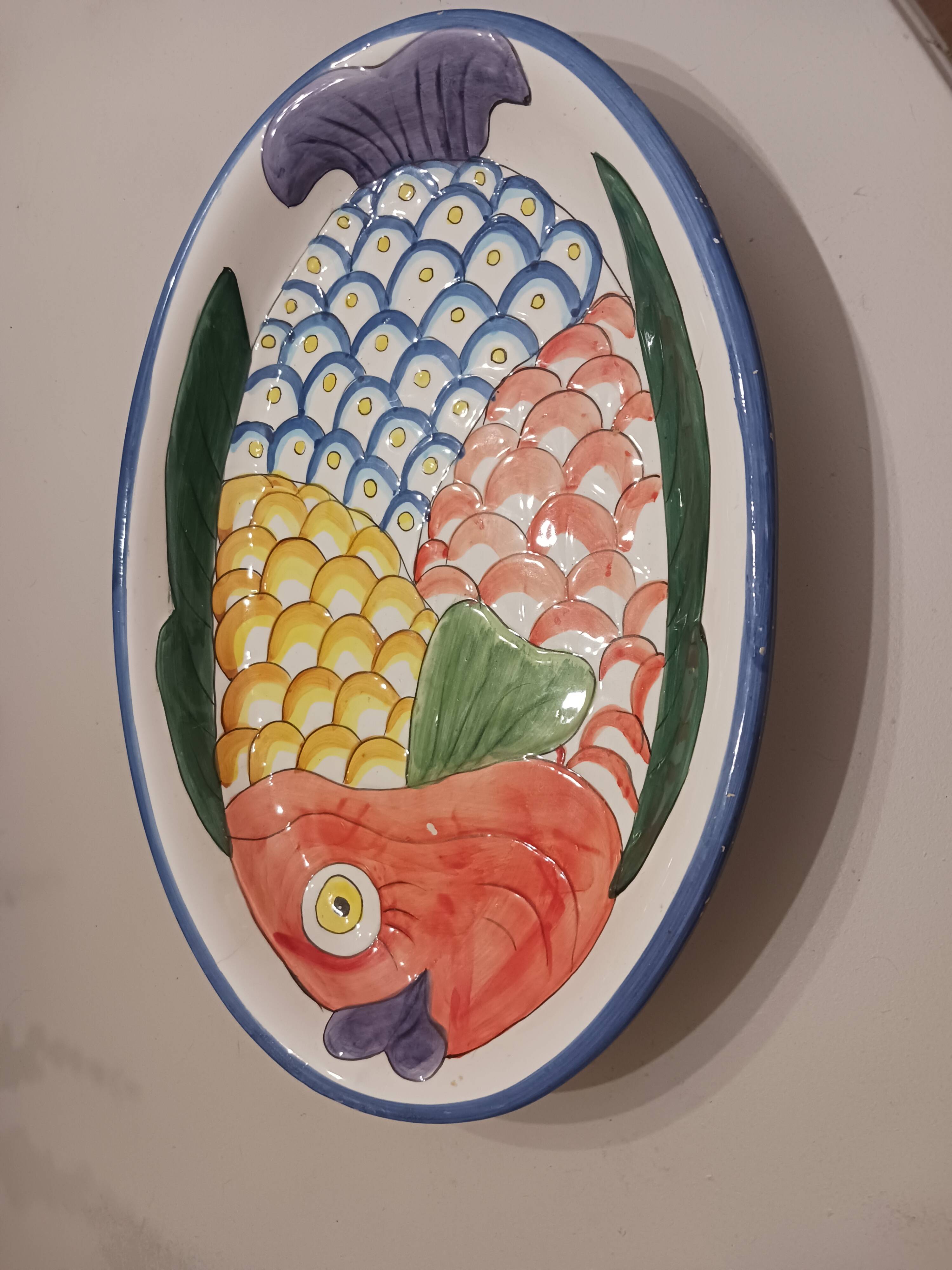 Fish serving dish