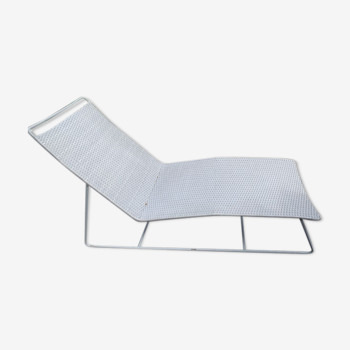 Outdoor lounge chair