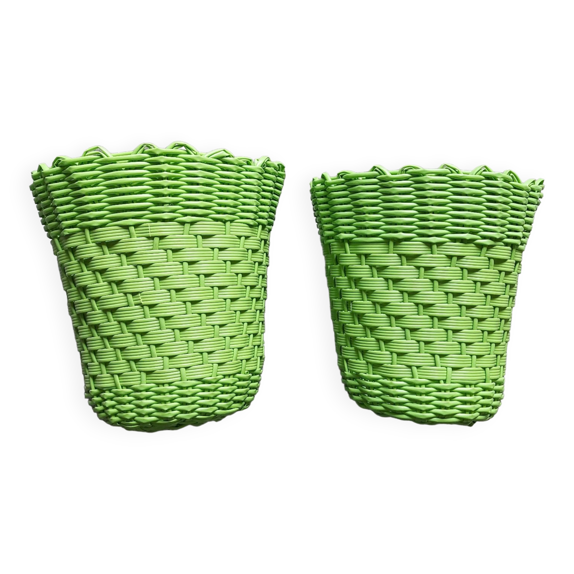 Pair of scoubidou pot covers