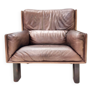 Fauteuil confortable en cuir marron postmoderne, Italie
