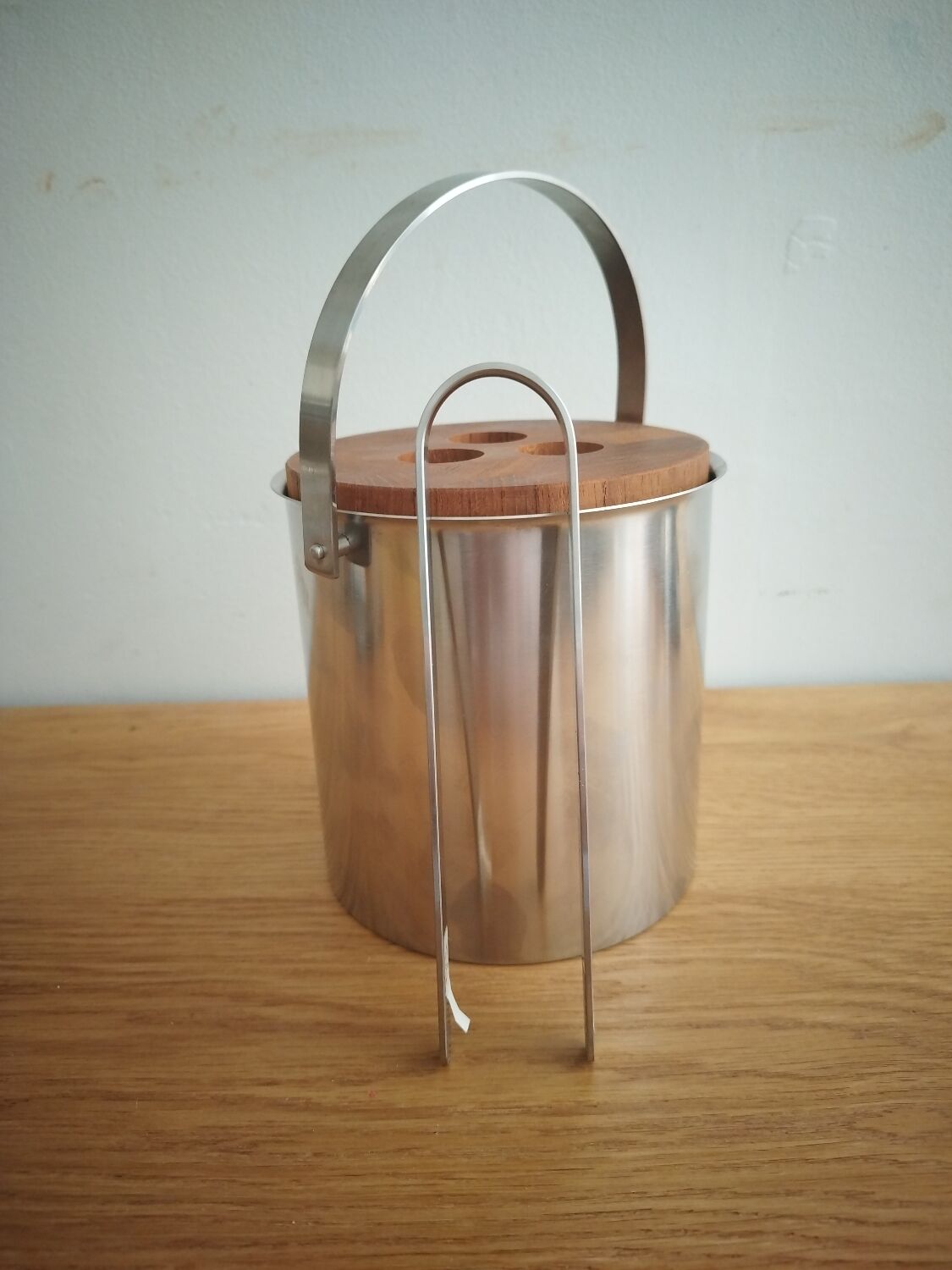 Arne Jacobsen ice bucket first edition Stelton