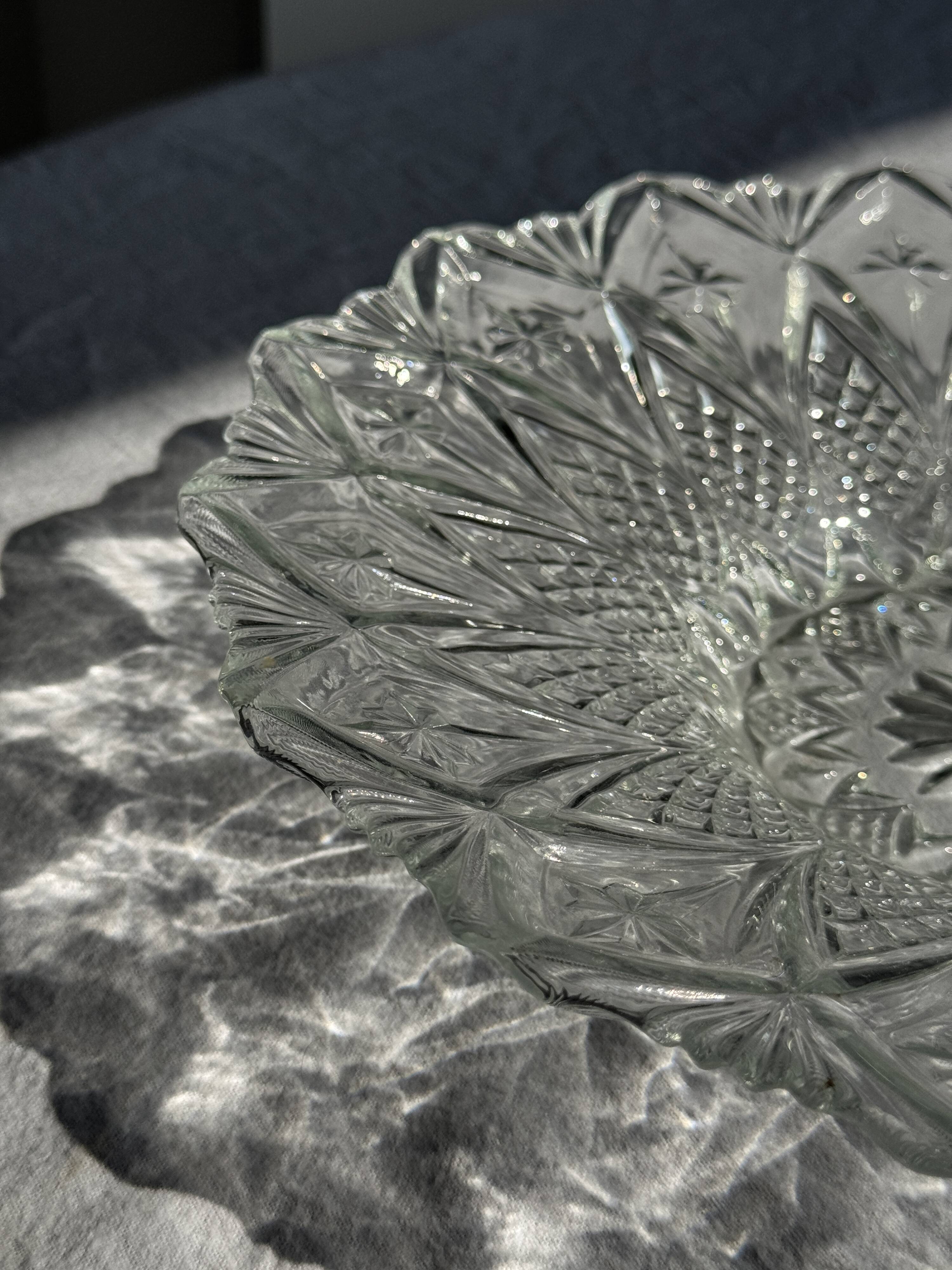 Vintage Diamond Point Flared Fruit Bowl or Salad Bowl D31