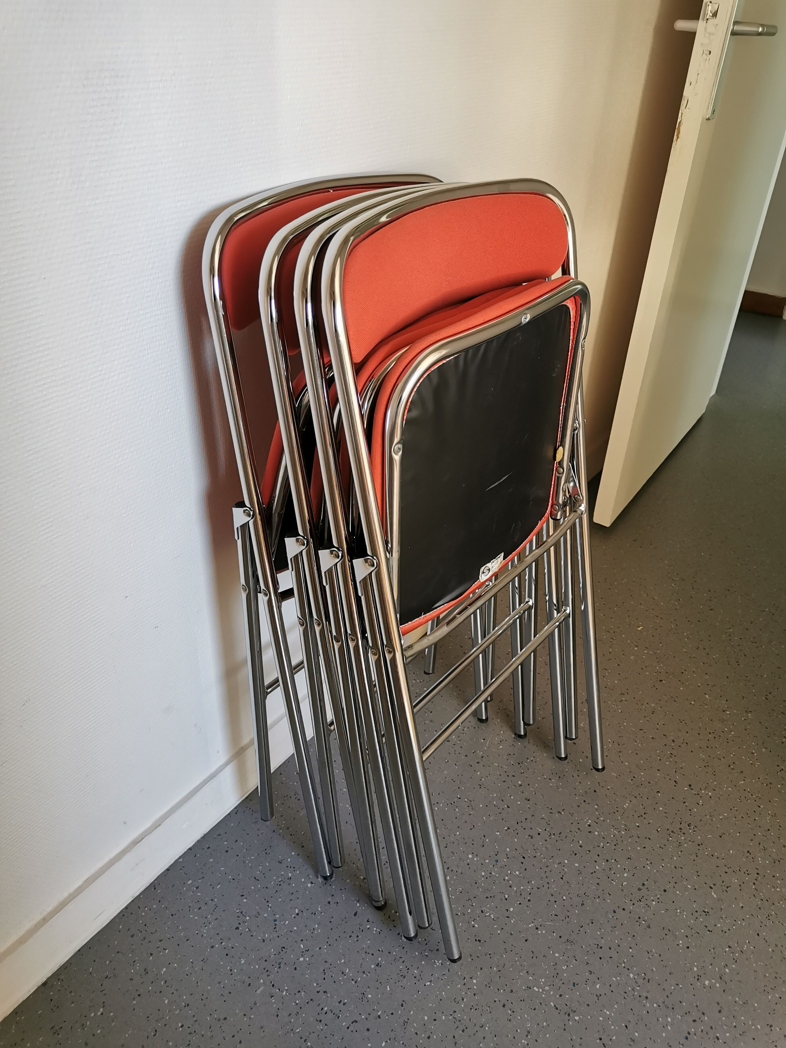 4 red and chrome folding chairs, Plichaise by Souvignet, France, 1970
