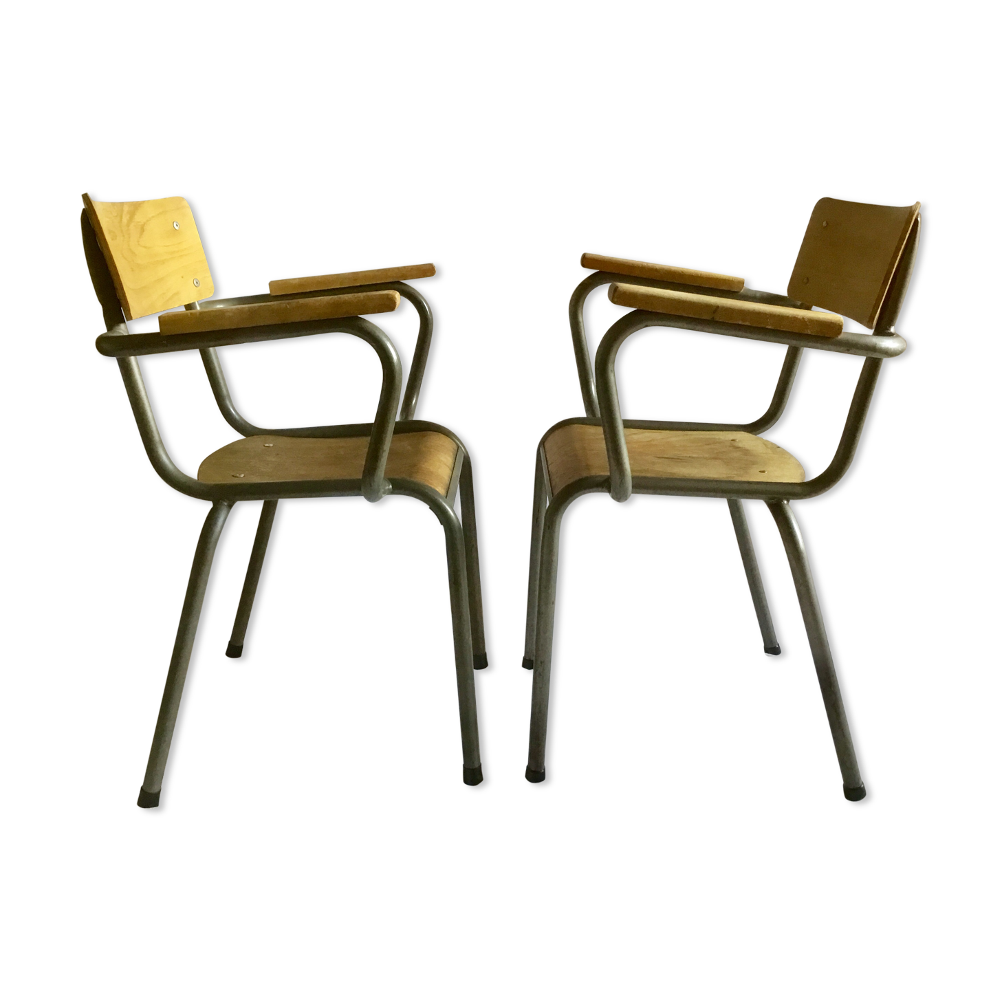 2 chairs of school teacher