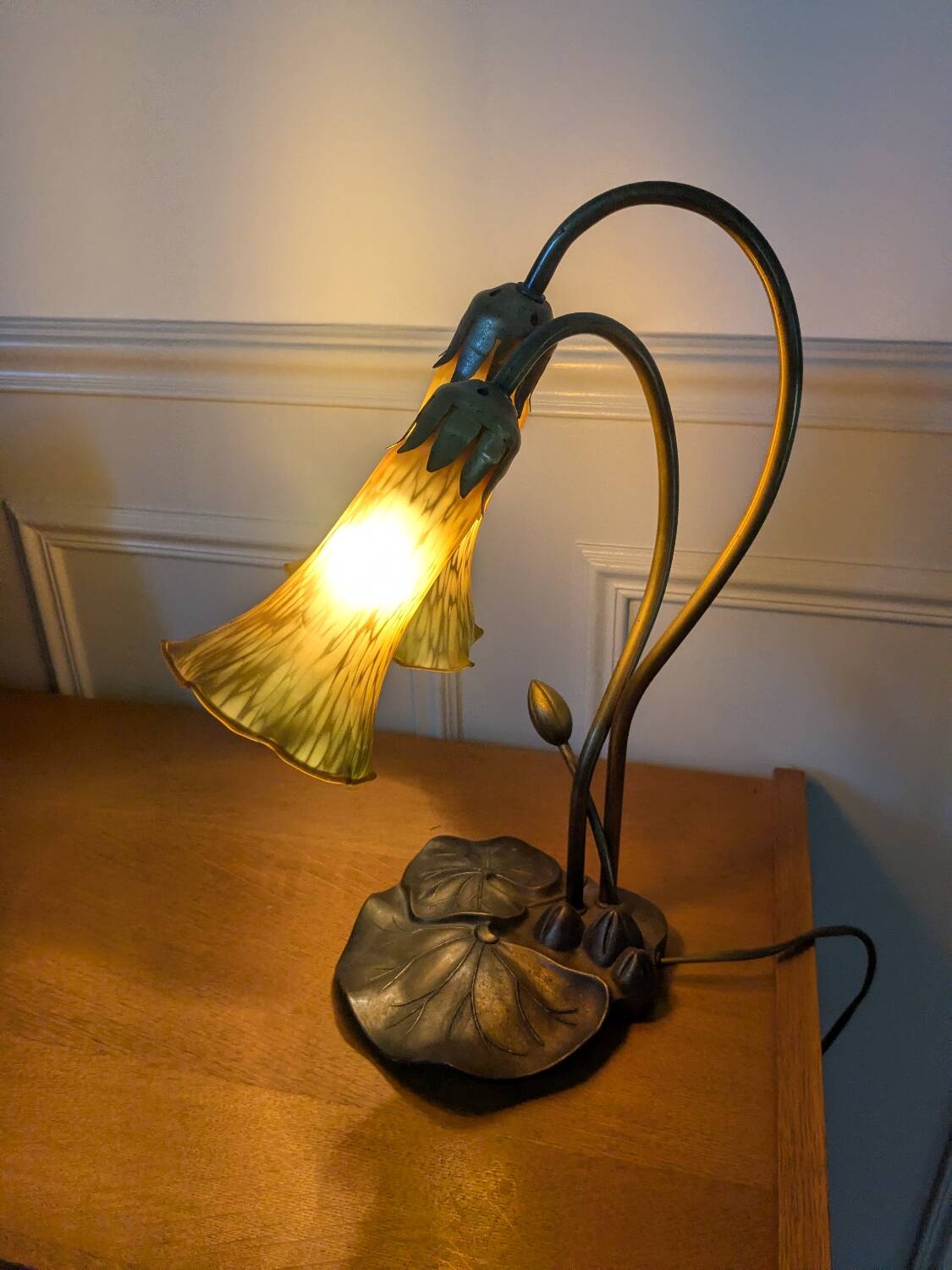 Art Deco style lamp