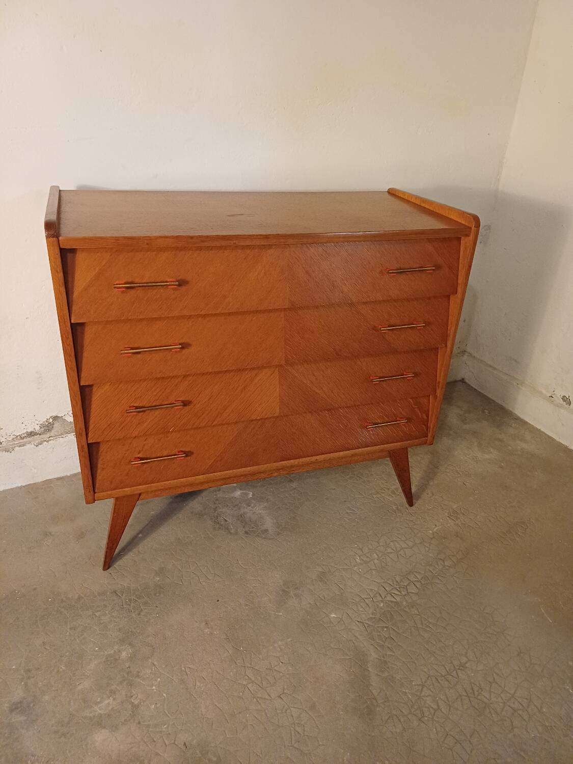 Vintage chest of drawers