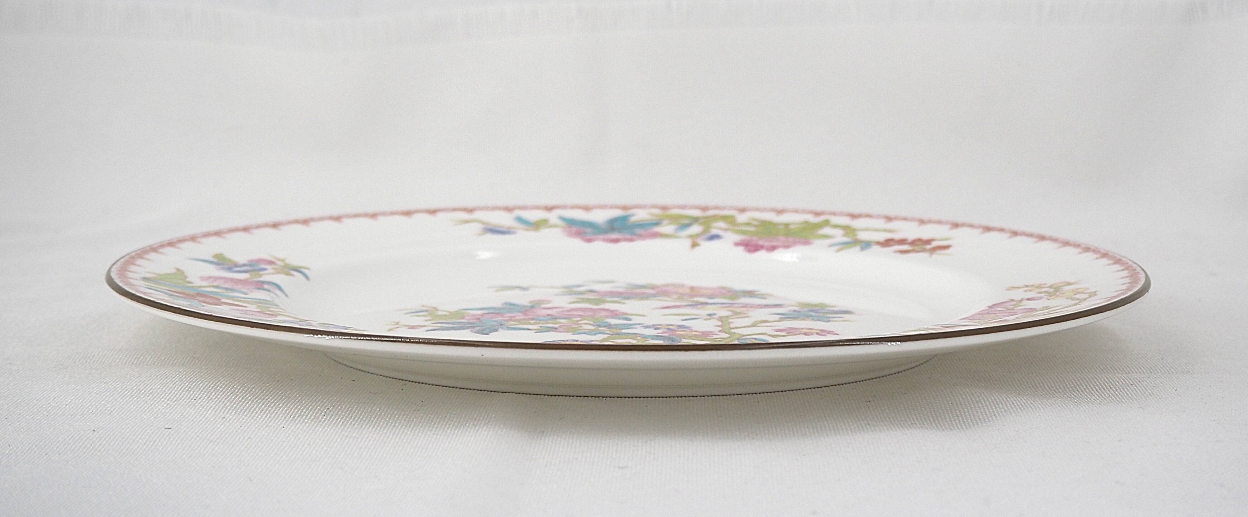 Minton Cuckoo, Coucou, 8 hand-painted porcelain dinner plates, 26 cm.