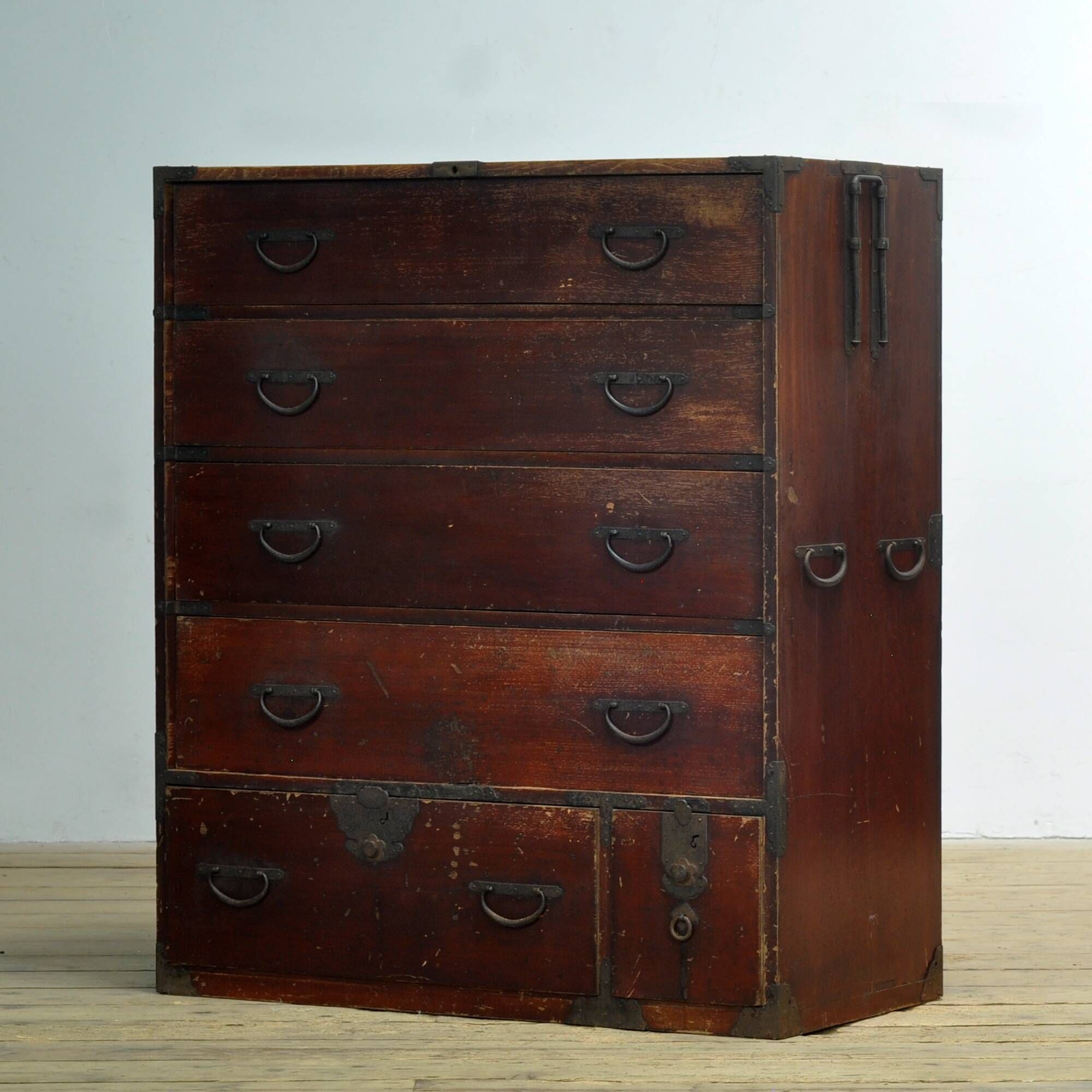 Japanese Tansu chest of drawers, circa 1870
