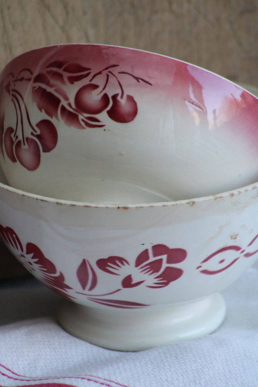 Set of 2 antique ceramic bowls