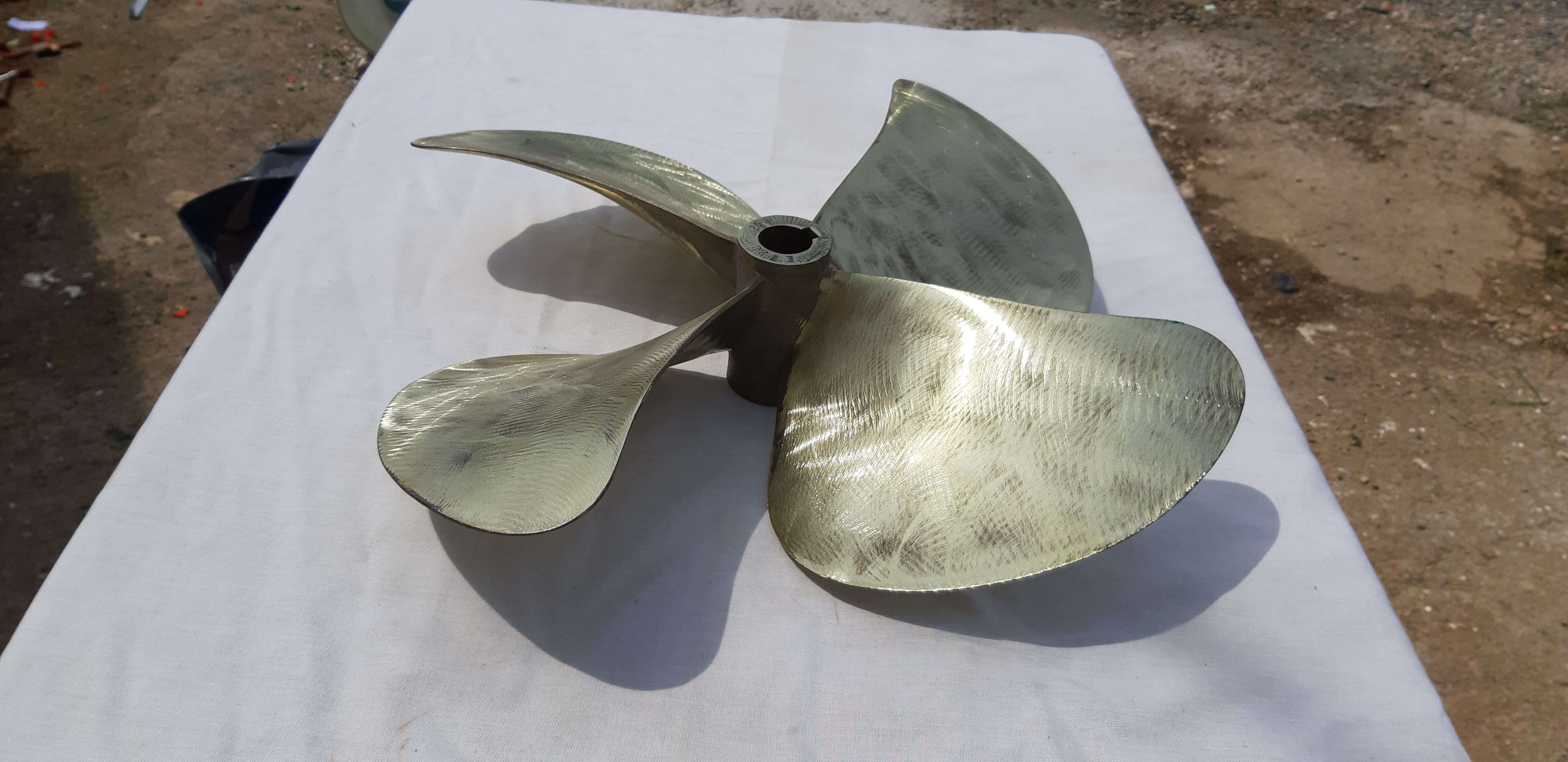 Radice bronze boat propeller