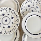 6 vintage mismatched blue and white porcelain dinner plates - Lot J