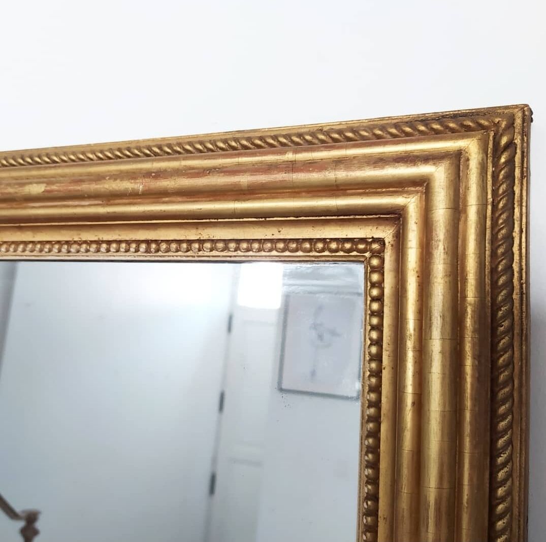 Mirror to the sheet of the nineteenth century