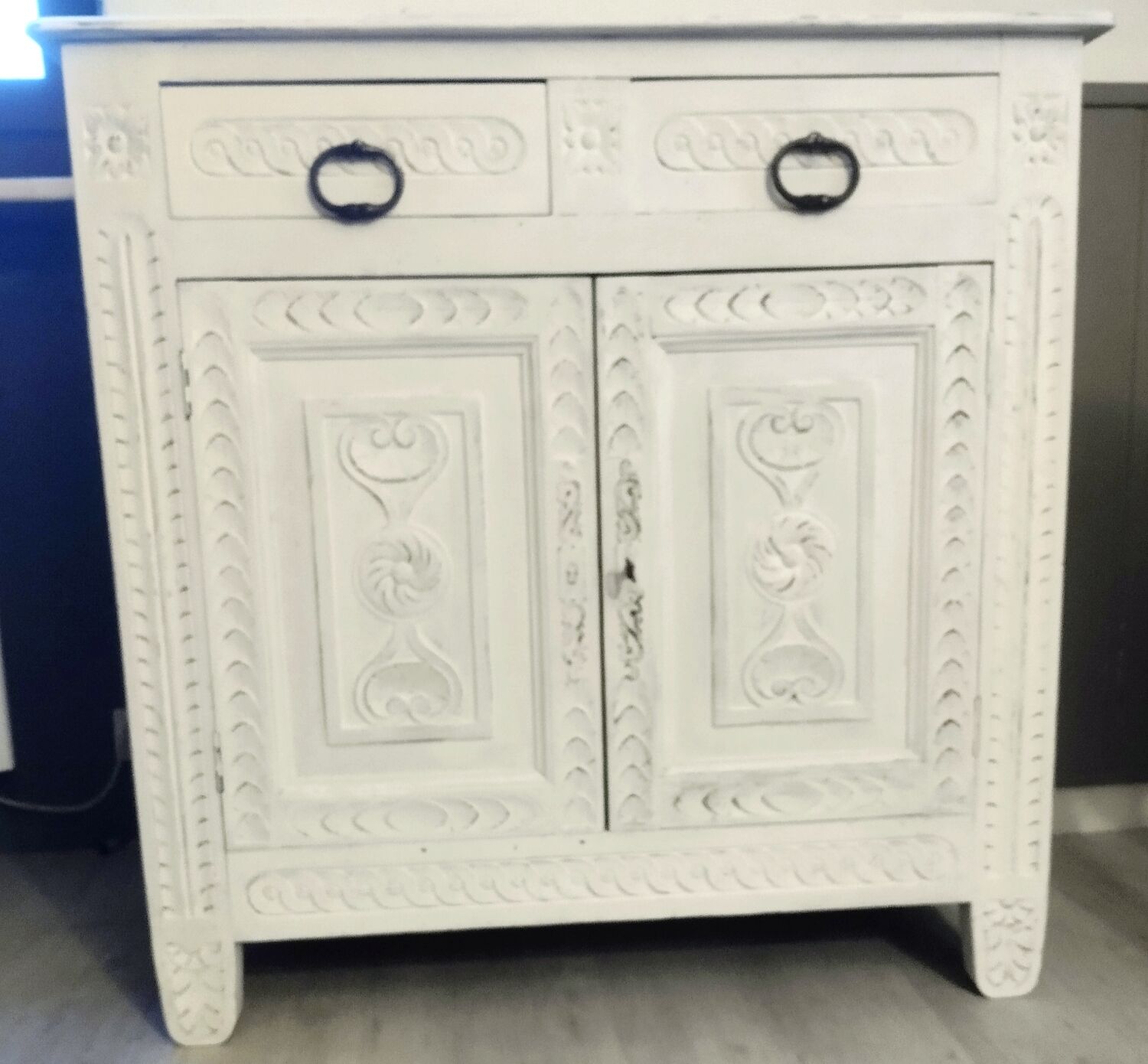 Carved walnut sideboard, white patina