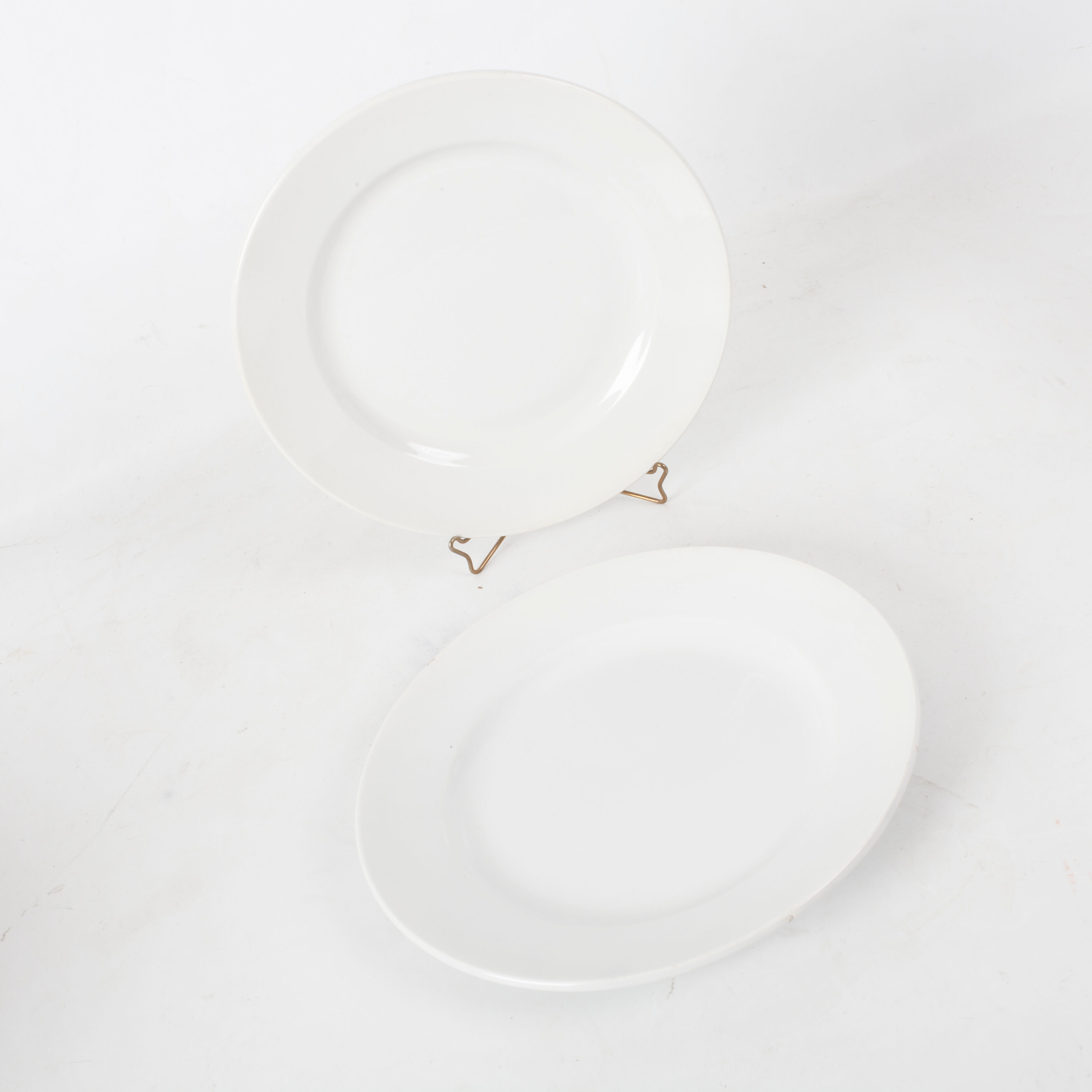 2 dinner plates white Digoin & Sarreguemines n ° 6, 19th century