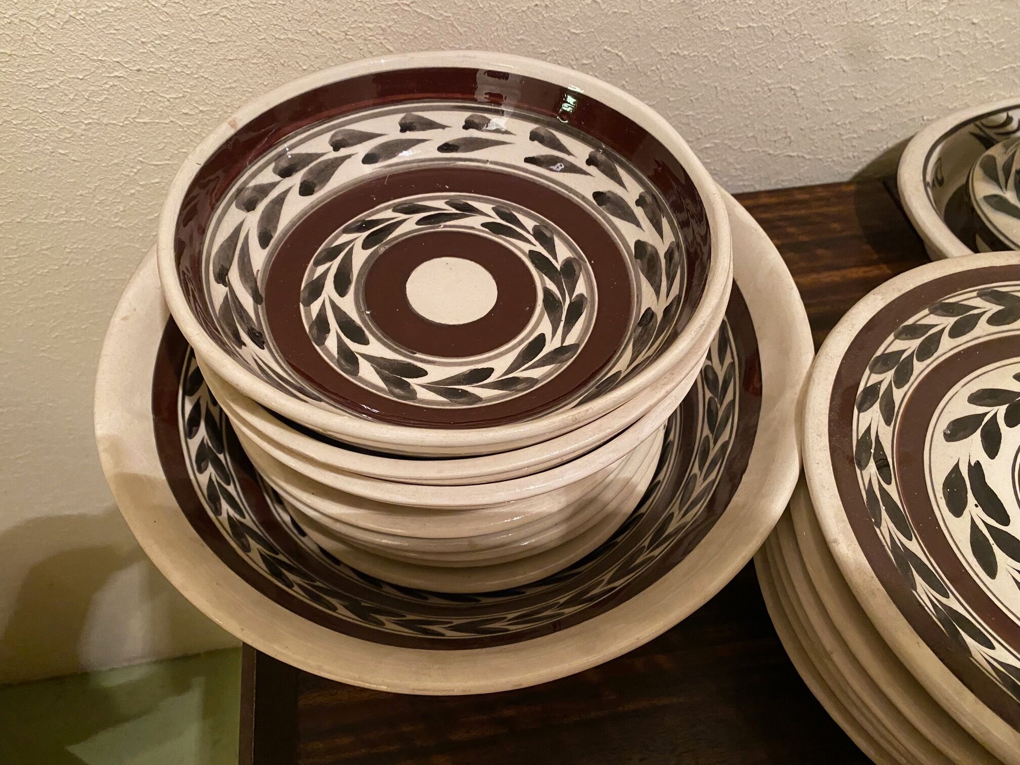 Mediterranean ceramic table service