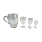 Service of 33 glasses on foot and carafe