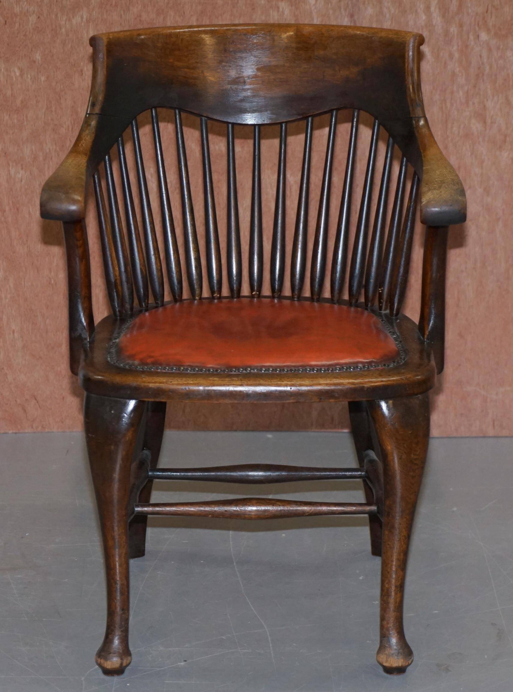 Chaise de capitaine anglaise antique édouardienne en chêne Ralph Johnson