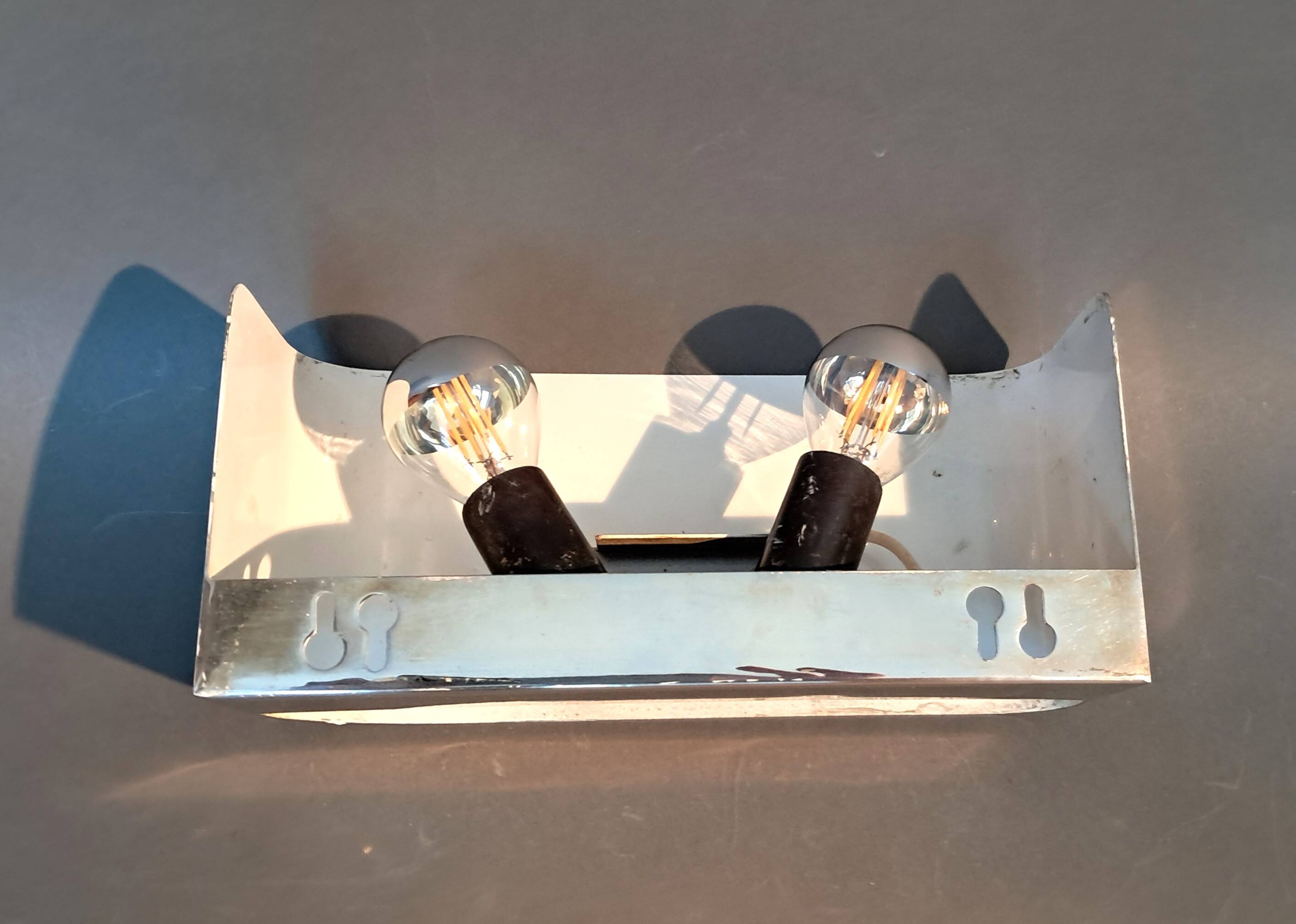 Applique à 2 lumières en aluminium brossé doré, 1970
