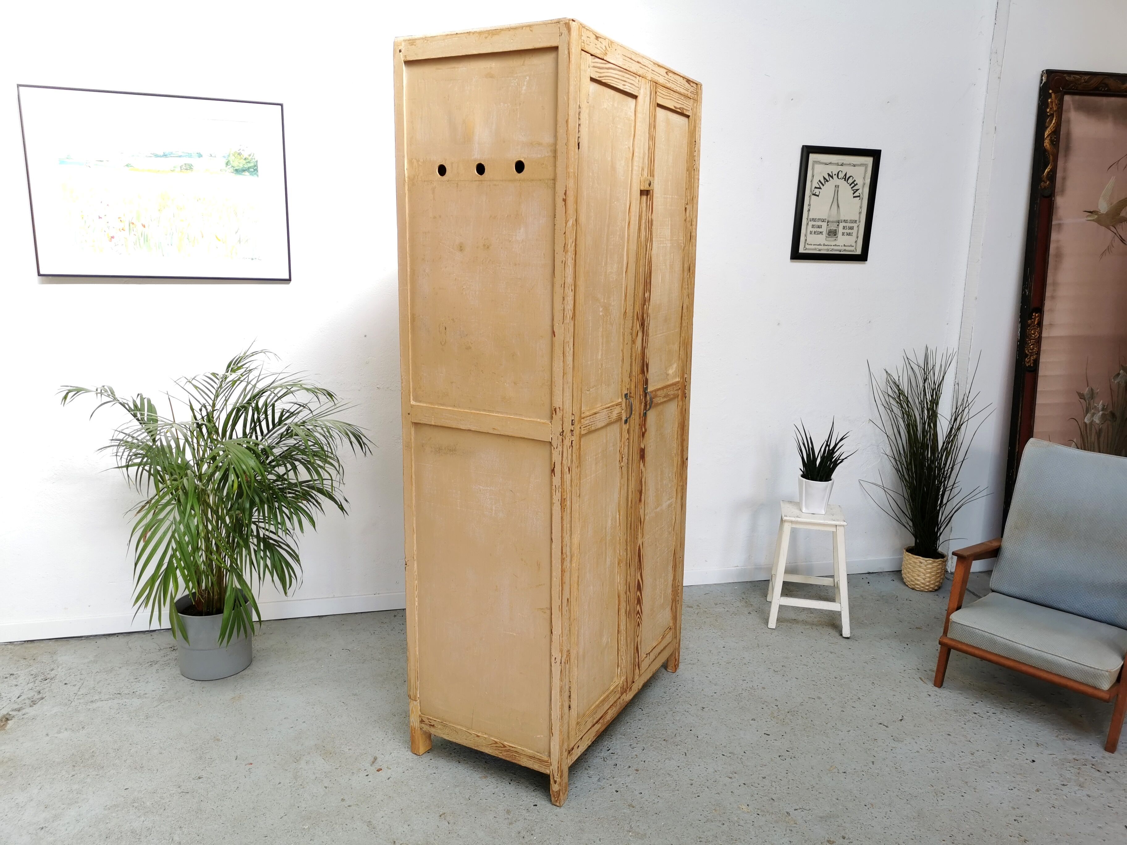 Armoire parisienne vintage