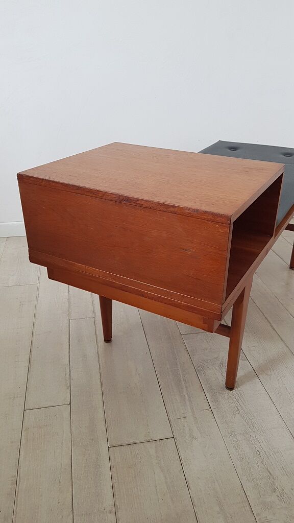 Chippy Heath phone bench