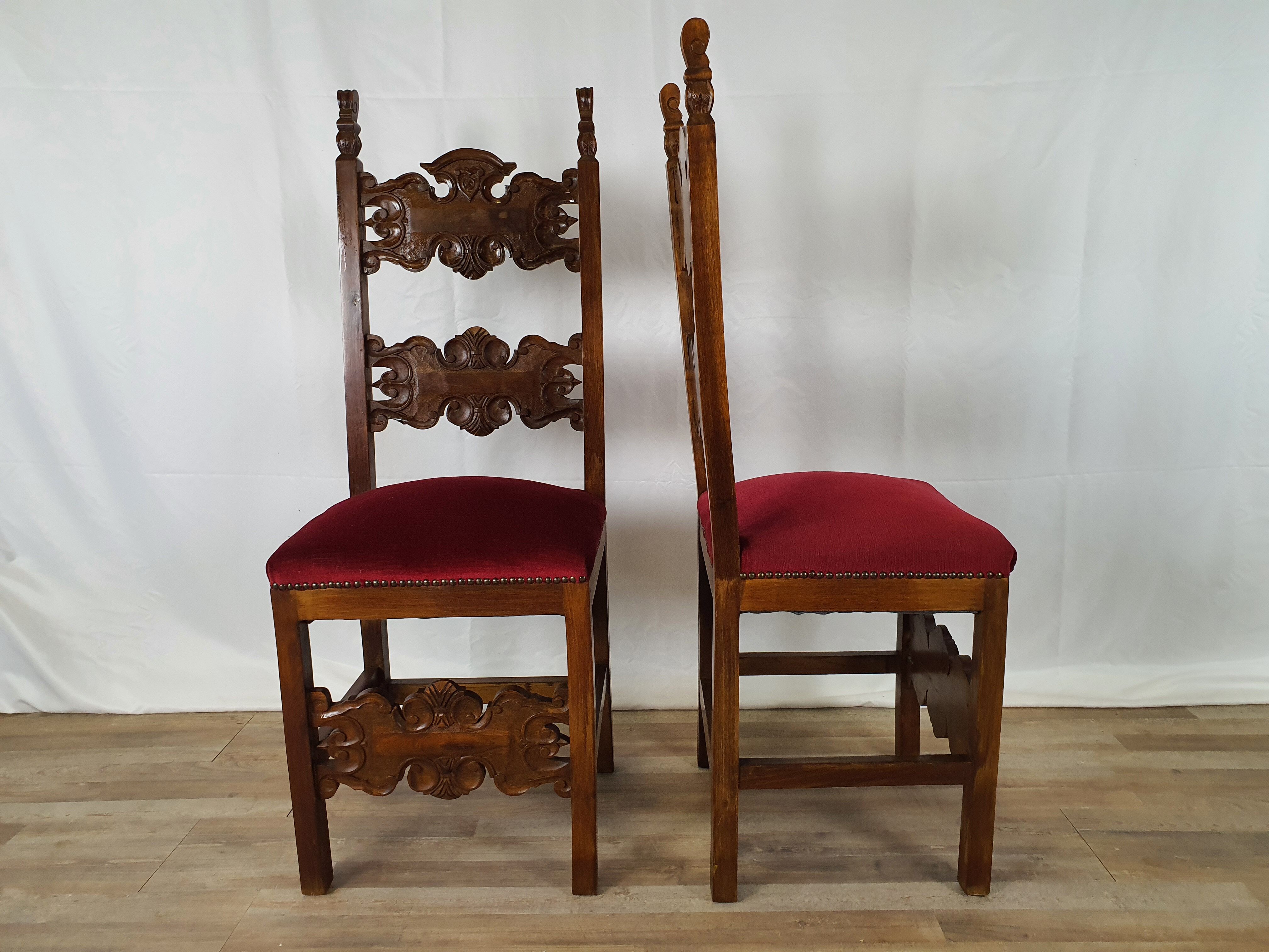 Pair of Renaissance chairs from the early 1900s