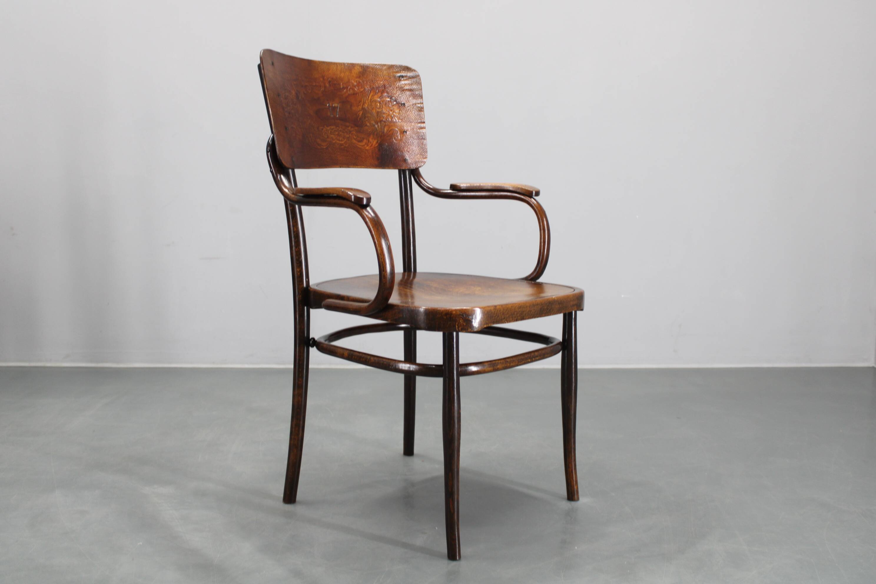 1940s Thonet beech chair no. 57, Czechoslovakia