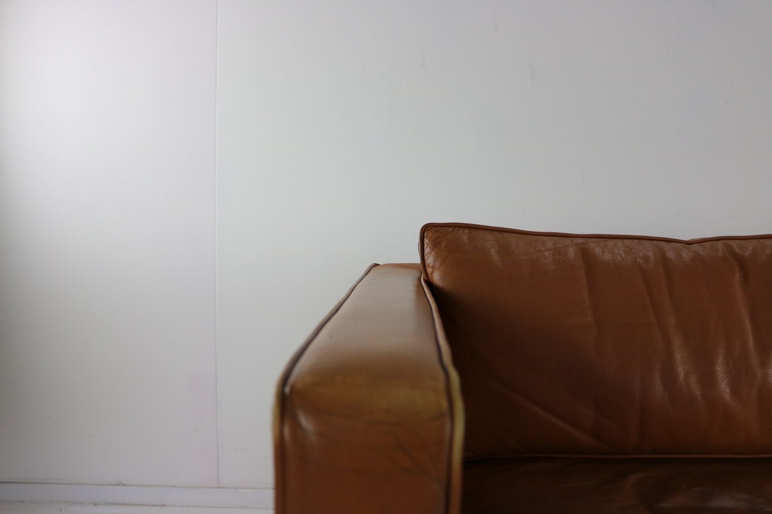 Dutch design three seater leather sofa by Artifort