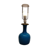 Lampe en verre bleu avec plateau en laiton