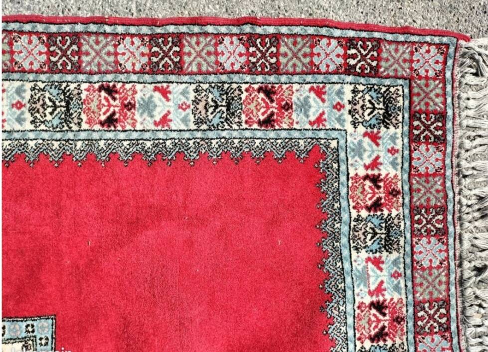 Oriental rug