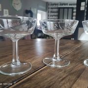 Set of 6 champagne glasses in antique chiseled epi glass