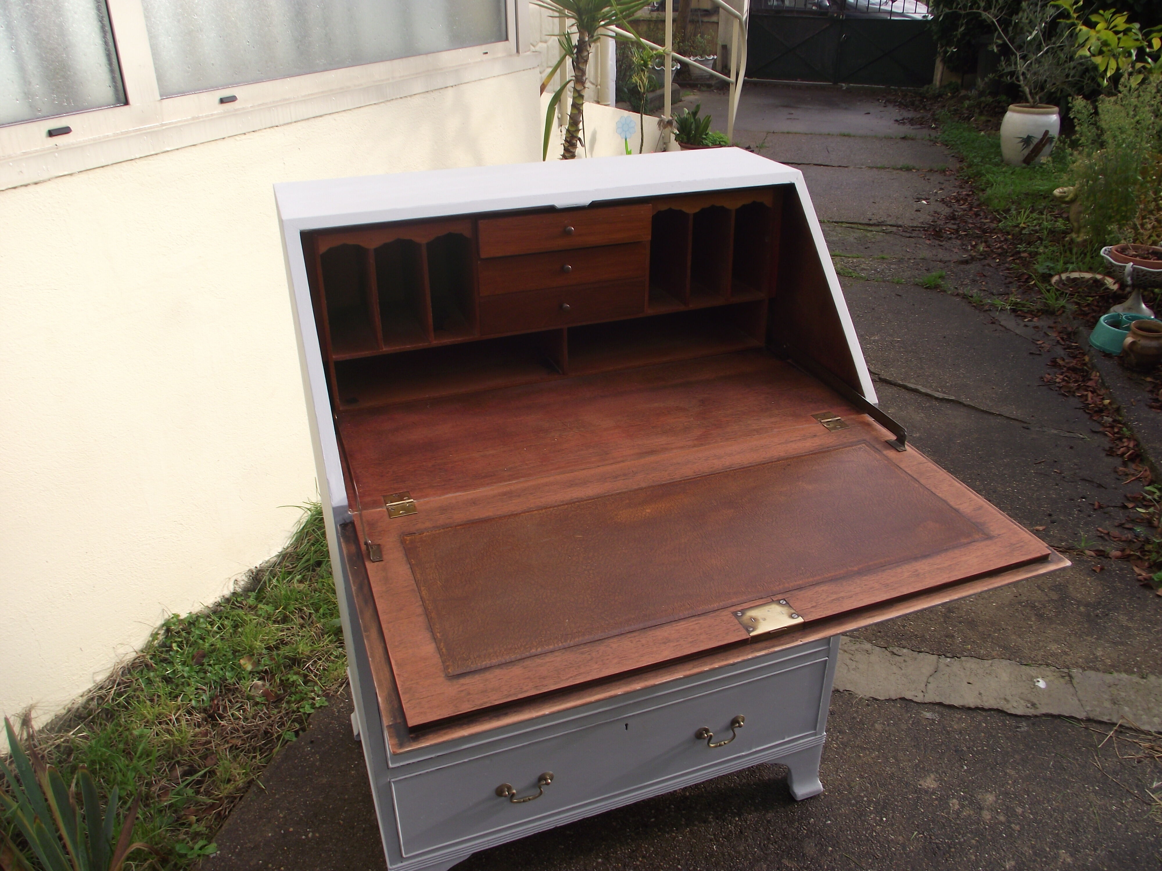 Painted English scriban office