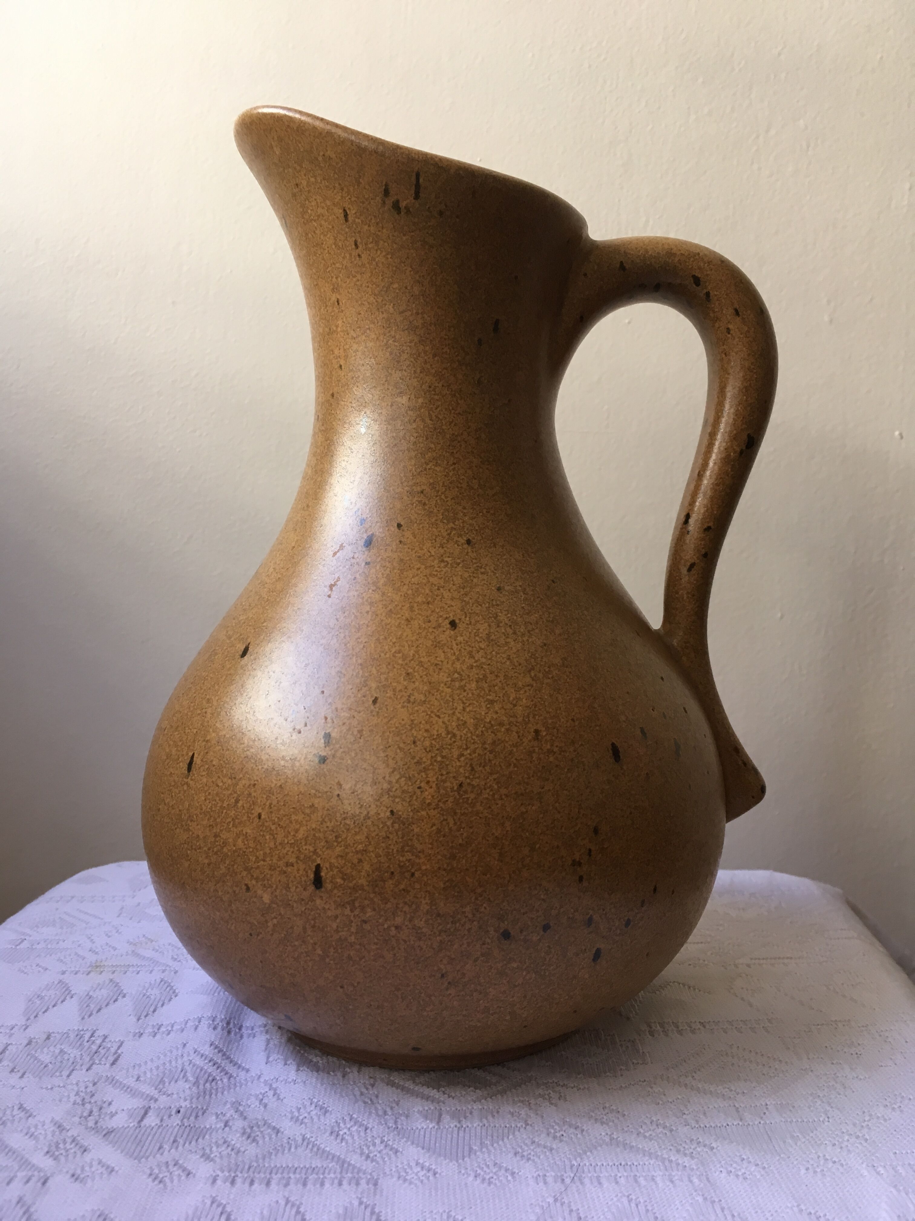 Ceramic pitcher sandstone aspect by Claude Paci