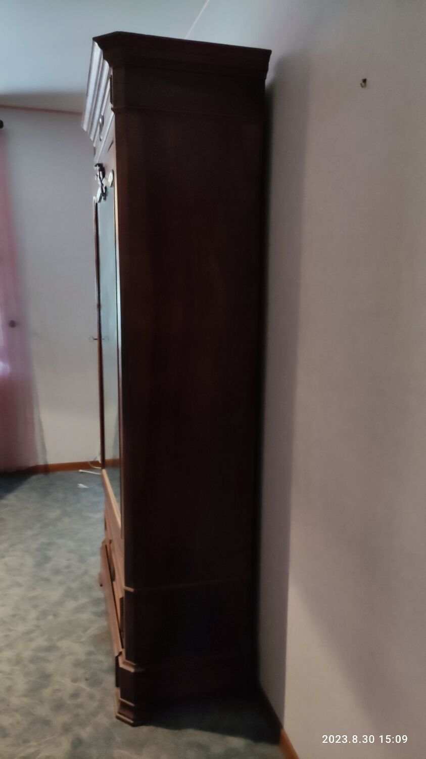 "Standing Man" Cabinet