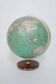 Globe terrestre vintage sur pied en bois, années 60