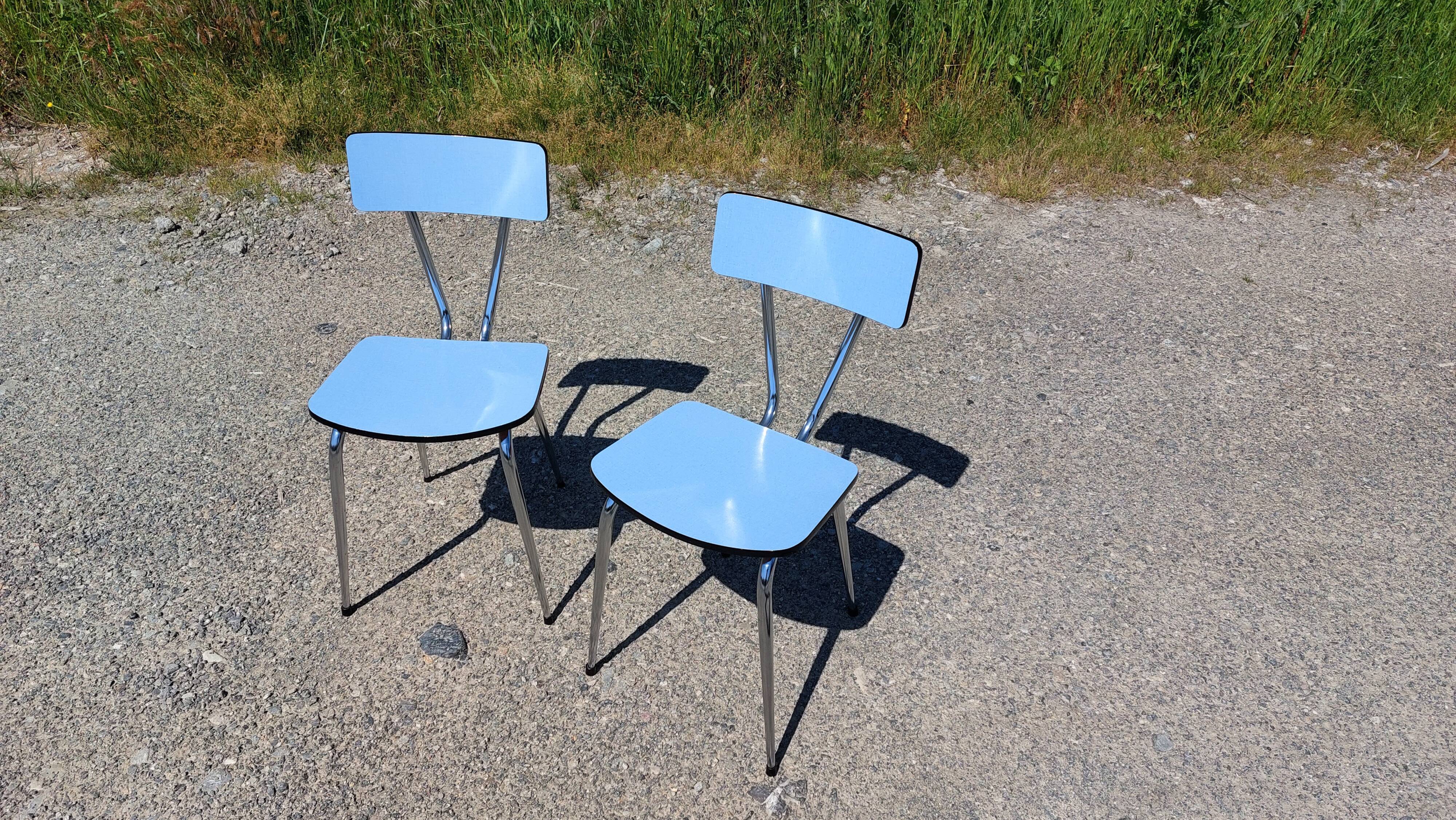 Pair of chairs in blue formica - vintage